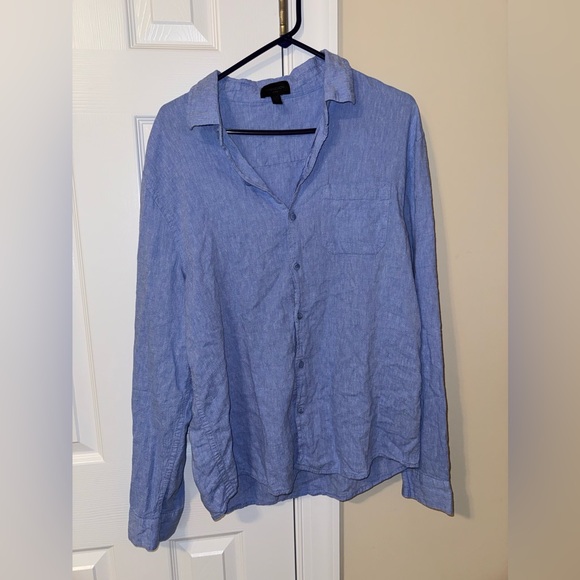 Magaschoni Other - Magaschoni Light Blue Casual Button Down Shirt